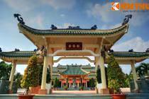 Cận cảnh tòa Văn Miếu cực kỳ hoành tráng ở miền Nam