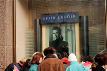 Cuộc sống ở nước Nga năm 1992 qua ảnh của Martin Parr (1)