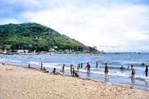 Ảnh đẹp khó cưỡng về Vũng Tàu năm 1967 của Bruce Tremellen (1)