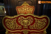 Vén màn bí ẩn long sàng dát toàn vàng của vua Khải Định