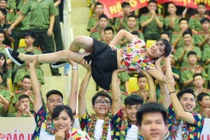 Ảnh: Nữ công an tương lai xinh đẹp nhảy dân vũ sôi động