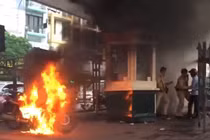 Đốt xe vì bị CSGT xử phạt: Phạm ba tội