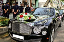 Phantom Rồng góp mặt trong dàn xế khủng ở đám cưới Sài Gòn