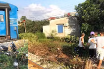 2 nữ sinh vừa tốt nghiệp nước ngoài bị tàu hỏa đâm tử vong