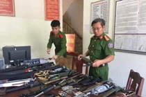 9X Đà Nẵng mua cả “kho” vũ khí đem về nhà bán kiếm lời