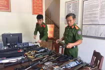 9X Đà Nẵng mua cả “kho” vũ khí đem về nhà bán kiếm lời