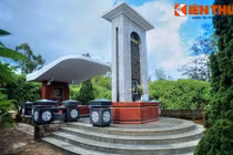 Vị trí đặc biệt của ngôi mộ cụ Huỳnh Thúc Kháng