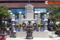 Đài thờ đại gia có 1-0-2 giữa khu chợ cổ Sài Gòn 