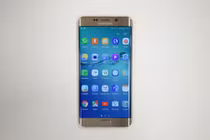 10 thương hiệu smartphone bán chạy nhất năm qua