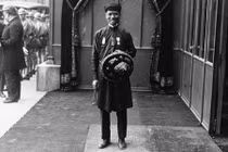 Ảnh độc chuyến công du nước Pháp của vua Khải Định (2)