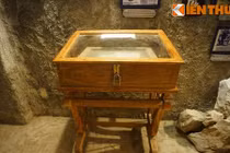 Bí mật bất ngờ của nhà thờ cổ nổi tiếng của Việt Nam 