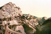 Khám phá kỳ quan đường sắt cổ xưa của thế giới 