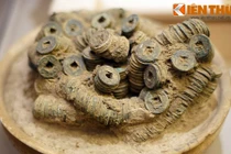 Ngắm kho tiền khủng của đại gia Việt 2.000 năm trước