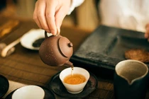 Lúc đang mắng chửi, mình là ai?