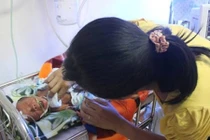 Đi vệ sinh, bà bầu 9x đẻ rơi thai xuống bồn cầu