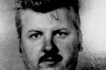 Bệnh hoạn gã hề sát nhân hiếp giết 32 nam giới 