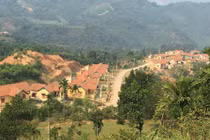 Kỳ lạ những ngôi làng xây biệt thự để... ngắm ở Quảng Ngãi