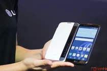 Cận cảnh điện thoại LG K10 màn 2,5D, nắp trượt độc đáo