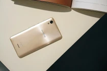 Đập hộp LAI Yuna X: Smartphone với nút selfie chuyên biệt