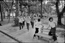 Việt Nam năm 1975 trong ảnh của phóng viên Iran (2)