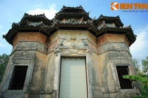 Lăng mộ cổ phong cách Việt - Hoa - Pháp - Khmer độc nhất VN