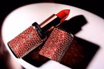 Khóc thét những thỏi son sang chảnh giá vài trăm tỷ đồng