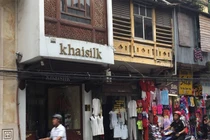 Khaisilk đã bán ra thị trường bao nhiêu khăn gắn nhãn Trung Quốc?