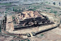 Tận mục kim tự tháp cổ xưa của nền văn minh Elamite