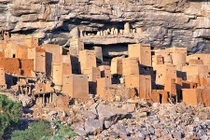 Kỳ quan khó tin trên vách đá Bandiagara của châu Phi 