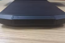 Loạt ảnh smartphone có pin 10.000 mAh vừa lộ diện