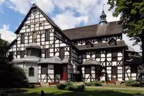 Khám phá hai nhà thờ cổ nổi tiếng nhất Ba Lan 