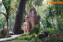 Tận mục tòa tháp Chăm huyền bí giữa trung tâm Sài Gòn