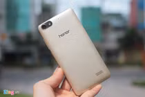 Soi tỉ mỉ smartphone chip 8 nhân, giá bèo ở Việt Nam