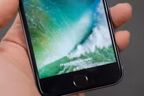 Người dùng Việt 'phát rồ' vì cách mở khoá trên iOS 10