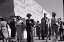 Ảnh độc chuyến du hí của người Việt ở Mỹ năm 1951