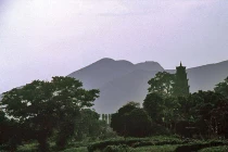 Kho ảnh khổng lồ về VN 1991-1993: Xuôi dòng sông Hương