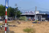 Gã chồng đâm vợ tử vong rồi tự tử