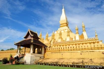 Khám phá kỳ quan chùa vàng nổi tiếng của Lào