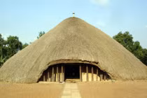 Tận mục khu lăng mộ hoàng gia lạ lùng ở châu Phi