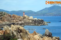 Choáng ngợp cảnh kỳ vĩ của Gành Đèn Phú Yên