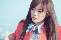 Văn Mai Hương mặt mũi biến dạng lạ trong shoot hình mới