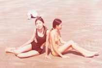 Ngắm người đẹp áo tắm dáng chuẩn ở Vũng Tàu năm 1971