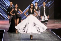  Dân mạng dậy sóng với kết quả 2 quán quân Top Model