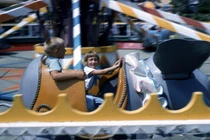 Công viên Disneyland nổi tiếng thập niên 1950 trông như thế nào?​