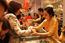 Mua vàng cầu may mắn ngày vía Thần Tài nhưng chưa chắc đã “may mắn”