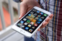 Điện thoại Sony, HTC, BlackBerry, Microsoft sẽ tàn lụi trong năm 2016?