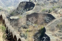 Giải mã bức tường thành dài thứ 2 thế giới