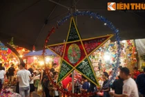 Bí mật cực hot của phố Trung thu nổi tiếng nhất Việt Nam