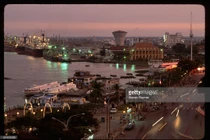 Loạt ảnh hiếm có khó tìm về Việt Nam năm 1994 (1)