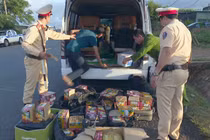 Mua pháo hoa đốt dịp Tết có thể bị phạt 10 triệu